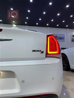 كرايسلر 300